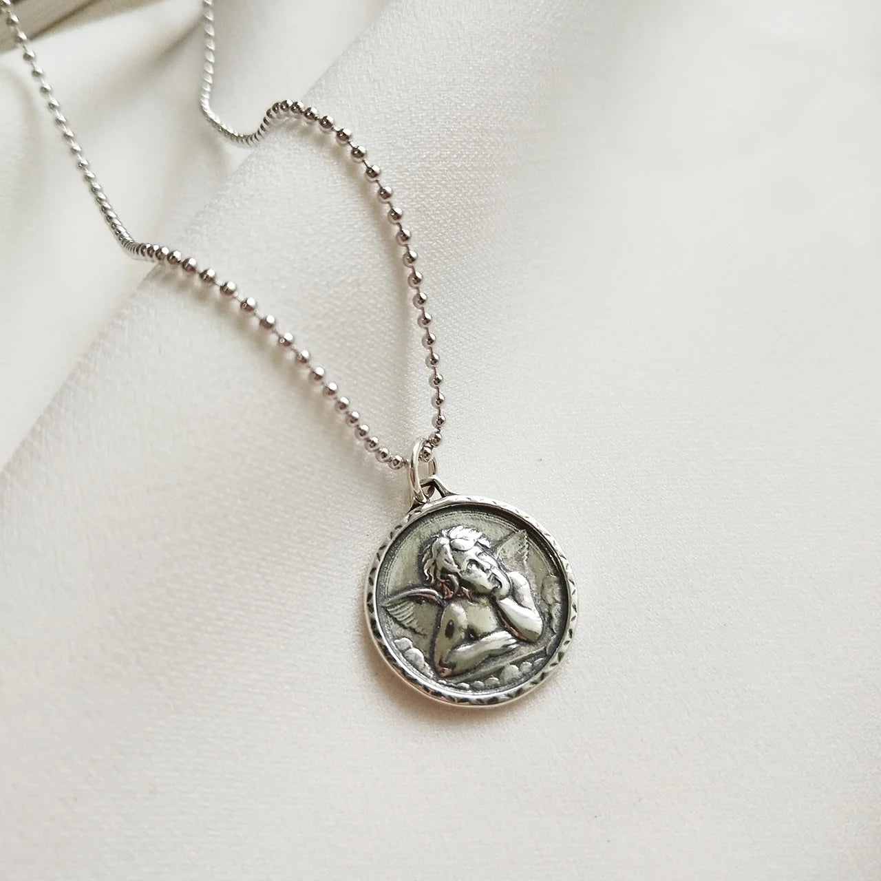 Cherub Round Pendant | 925 Sterling Silver Jewelry