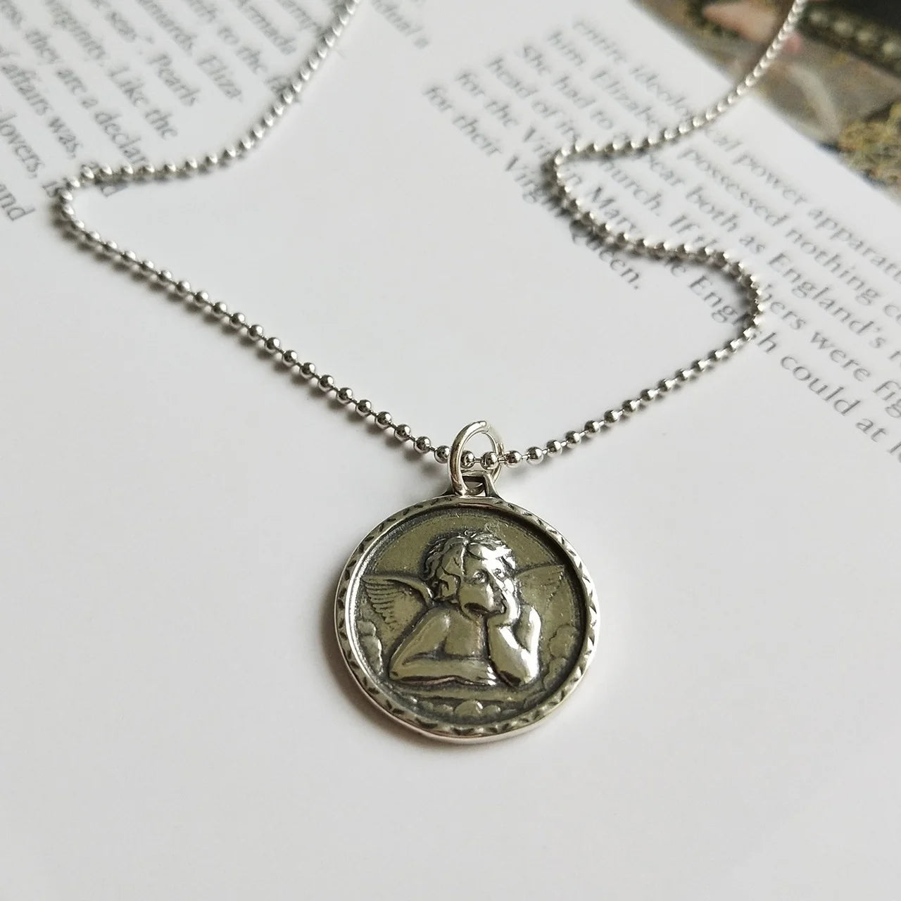 Cherub Round Pendant | 925 Sterling Silver Jewelry